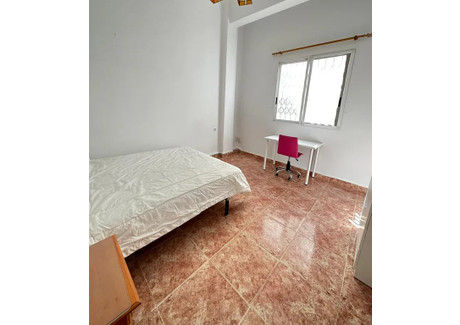 Mieszkanie do wynajęcia - Carrer Mestre Alberto Luz Valencia, Hiszpania, 95 m², 496 USD (1905 PLN), NET-90240450