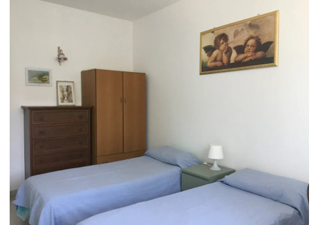 Mieszkanie do wynajęcia - Via di Bravetta Rome, Włochy, 25 m², 711 USD (2781 PLN), NET-90240558