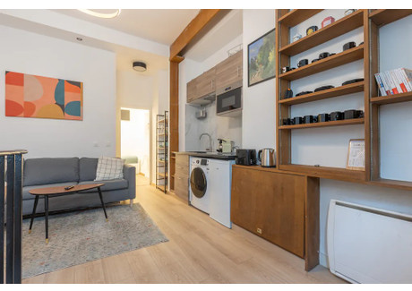 Mieszkanie do wynajęcia - Rue Juliette Lamber Paris, Francja, 45 m², 3198 USD (12 280 PLN), NET-90240786