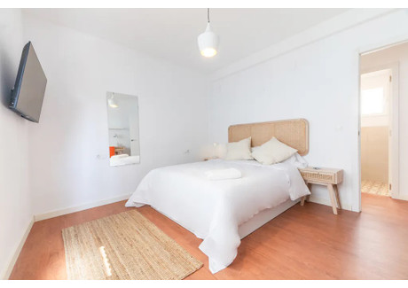 Mieszkanie do wynajęcia - Carrer de Josep Benlliure Valencia, Hiszpania, 98 m², 729 USD (2871 PLN), NET-90240975