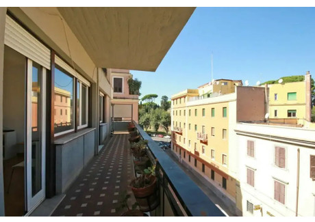 Mieszkanie do wynajęcia - Via Giuseppe Giulietti Rome, Włochy, 140 m², 3438 USD (14 371 PLN), NET-90242963