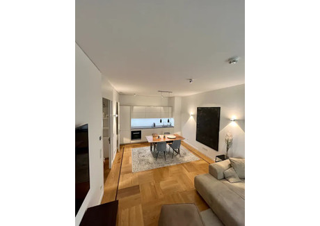 Mieszkanie do wynajęcia - Französische Straße Berlin, Niemcy, 80 m², 3021 USD (12 629 PLN), NET-90243500