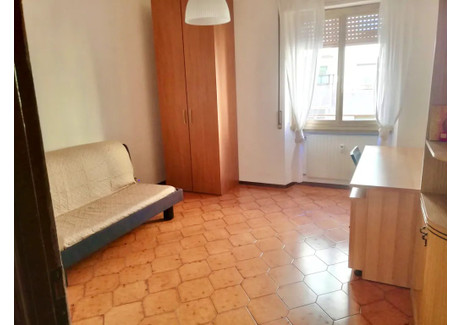 Mieszkanie do wynajęcia - Via Numitore Rome, Włochy, 94 m², 619 USD (2568 PLN), NET-90250147