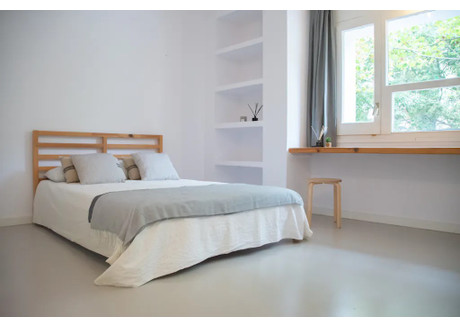 Mieszkanie do wynajęcia - Carrer de Còrsega Barcelona, Hiszpania, 290 m², 1012 USD (3987 PLN), NET-90250286
