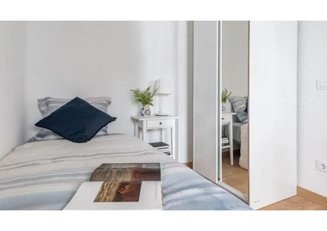 Mieszkanie do wynajęcia - Calle Berruguete Madrid, Hiszpania, 60 m², 583 USD (2349 PLN), NET-90250652