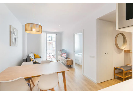 Mieszkanie do wynajęcia - Carrer de Vallhonrat Barcelona, Hiszpania, 46 m², 1542 USD (6401 PLN), NET-90415167