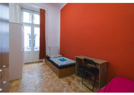 Mieszkanie do wynajęcia - Ó utca Budapest, Węgry, 130 m², 362 USD (1456 PLN), NET-90619198