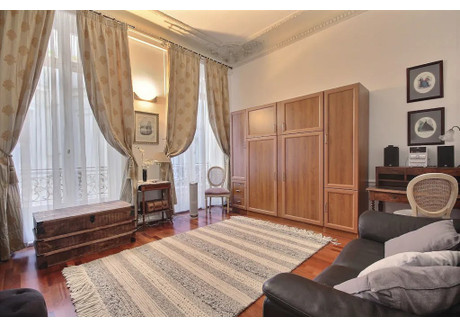 Mieszkanie do wynajęcia - Avenue de Friedland Paris, Francja, 30 m², 1858 USD (7767 PLN), NET-90758633