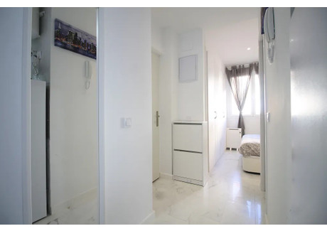 Mieszkanie do wynajęcia - Calle de Ramón Luján Madrid, Hiszpania, 40 m², 938 USD (3919 PLN), NET-90959707