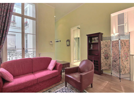 Mieszkanie do wynajęcia - Rue Roquépine Paris, Francja, 50 m², 3081 USD (11 832 PLN), NET-91023369