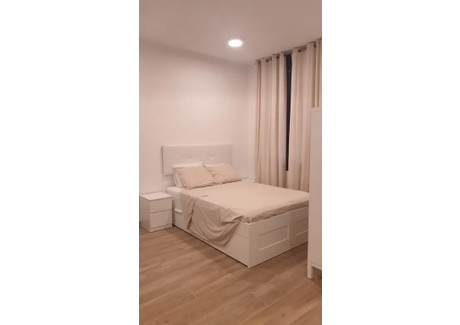 Mieszkanie do wynajęcia - Carrer de Santa Margarida Barcelona, Hiszpania, 40 m², 833 USD (3481 PLN), NET-91064701