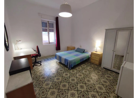 Mieszkanie do wynajęcia - Calle Ollerías Málaga, Hiszpania, 140 m², 612 USD (2344 PLN), NET-91089674