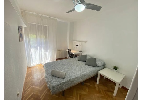 Mieszkanie do wynajęcia - Calle de Simancas Madrid, Hiszpania, 120 m², 524 USD (2190 PLN), NET-91405097