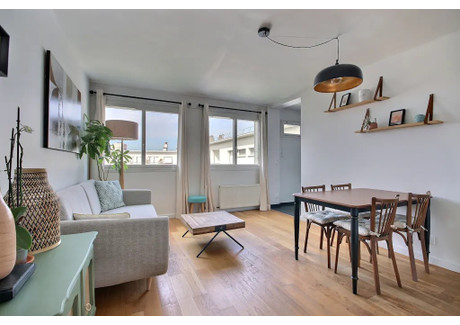 Mieszkanie do wynajęcia - Avenue Mathurin Moreau Paris, Francja, 60 m², 2752 USD (11 092 PLN), NET-91405251