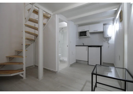 Mieszkanie do wynajęcia - Calle Rodrigo Uhagón Madrid, Hiszpania, 24 m², 619 USD (2496 PLN), NET-91496726