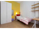 Mieszkanie do wynajęcia - Calle Mesón de Paredes Madrid, Hiszpania, 140 m², 639 USD (2577 PLN), NET-91642493