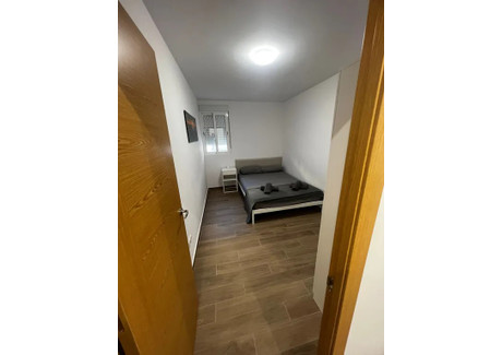 Mieszkanie do wynajęcia - Carrer del Pare Antón Martín Valencia, Hiszpania, 70 m², 468 USD (1919 PLN), NET-91642531