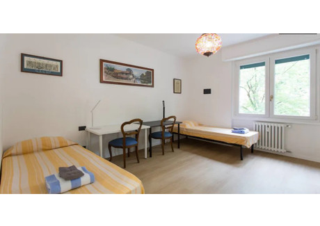 Mieszkanie do wynajęcia - Via Lorenteggio Milan, Włochy, 79 m², 1615 USD (6604 PLN), NET-91801202