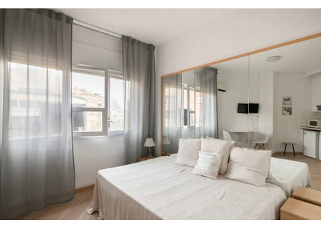 Mieszkanie do wynajęcia - Carrer de Berlín Barcelona, Hiszpania, 25 m², 1107 USD (4241 PLN), NET-91959563