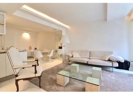 Mieszkanie do wynajęcia - Rue Bonaparte Paris, Francja, 49 m², 3701 USD (14 325 PLN), NET-92277024