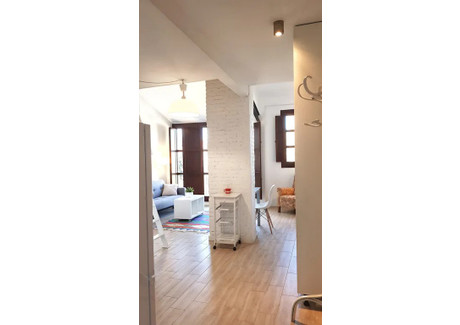 Mieszkanie do wynajęcia - Carrer Vidal de Canelles Valencia, Hiszpania, 45 m², 1001 USD (4183 PLN), NET-92437148