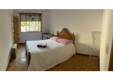 Mieszkanie do wynajęcia - Travessa da Fonte de Contumil Porto, Portugalia, 100 m², 468 USD (1942 PLN), NET-92461392