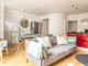 Mieszkanie do wynajęcia - Villa des Charmilles Paris, Francja, 242 m², 1485 USD (5849 PLN), NET-92943174