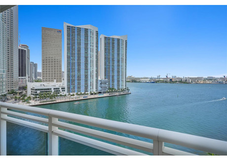 Mieszkanie do wynajęcia - 901 Brickell Key Blvd Miami, Usa, 120,87 m², 6250 USD (24 438 PLN), NET-99094445