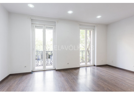 Mieszkanie do wynajęcia - Madrid, Hiszpania, 77 m², 1674 USD (6848 PLN), NET-102358400