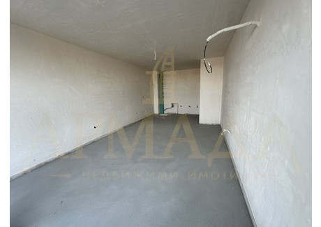 Mieszkanie na sprzedaż - Южен/Iujen Пловдив/plovdiv, Bułgaria, 80 m², 68 544 USD (273 492 PLN), NET-94458491