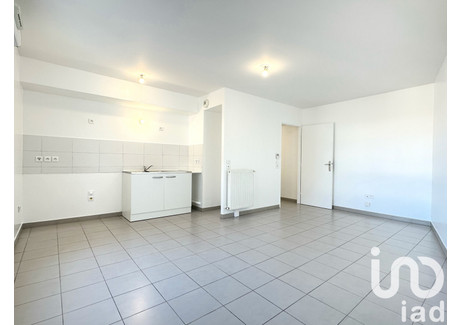 Mieszkanie na sprzedaż - Aubervilliers, Francja, 55 m², 252 180 USD (1 054 113 PLN), NET-100613010