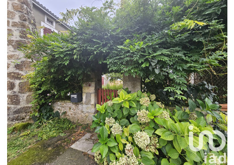 Dom na sprzedaż - Terres-De-Haute-Charente, Francja, 143 m², 136 114 USD (568 957 PLN), NET-96229662