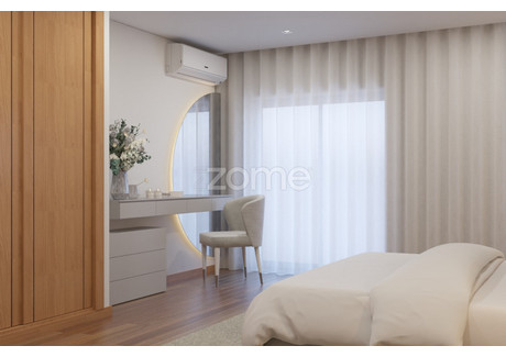 Dom na sprzedaż - Leiria, Portugalia, 254 m², 635 404 USD (2 560 676 PLN), NET-98122222