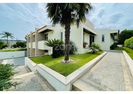 Dom na sprzedaż - Vila Nova De Famalicao, Portugalia, 450 m², 690 669 USD (2 824 837 PLN), NET-93553886