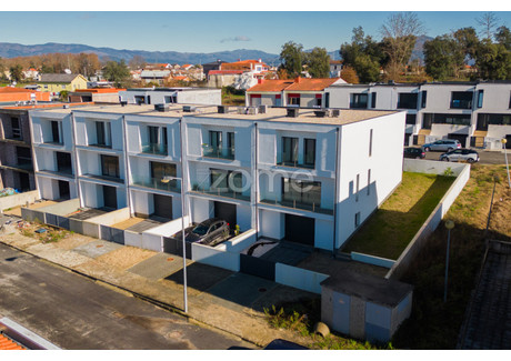 Dom na sprzedaż - Vila Verde, Portugalia, 196 m², 363 598 USD (1 487 118 PLN), NET-94422913