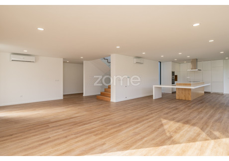 Dom na sprzedaż - Braga, Portugalia, 210 m², 485 960 USD (1 866 087 PLN), NET-93986059