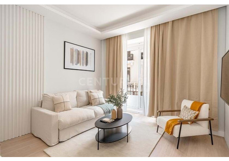 Mieszkanie na sprzedaż - Madrid, Hiszpania, 69 m², 918 830 USD (3 666 130 PLN), NET-97075765