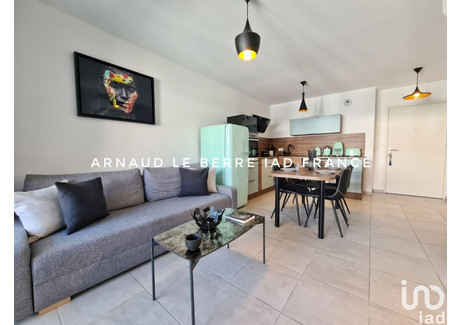 Mieszkanie na sprzedaż - Six-Fours-Les-Plages, Francja, 38 m², 341 736 USD (1 373 780 PLN), NET-100296757