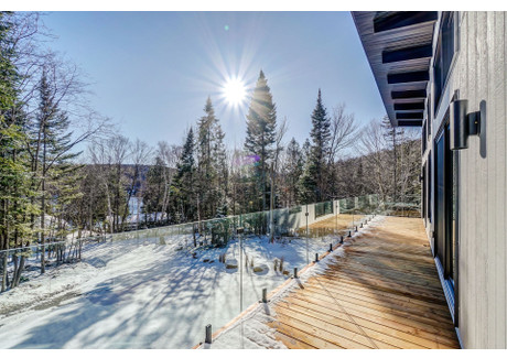 Dom na sprzedaż - 1925 Ch. du Ruisseau, Mont-Blanc, QC J0T2G0, CA Mont-Blanc, Kanada, 186 m², 713 648 USD (2 904 547 PLN), NET-102583365