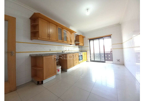 Mieszkanie na sprzedaż - Baixa da Banheira e Vale da Amoreira Moita, Portugalia, 140 m², 217 149 USD (836 023 PLN), NET-98360383