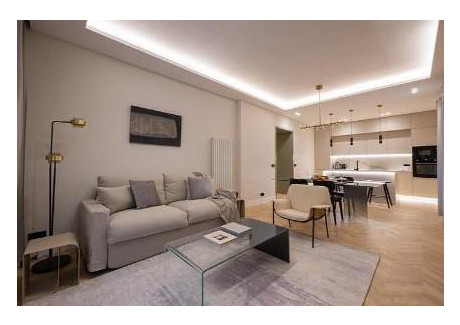 Mieszkanie na sprzedaż - 3 Calle de la Palma Madrid, Hiszpania, 142 m², 1 034 589 USD (4 231 470 PLN), NET-101406132