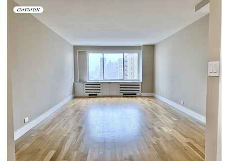 Mieszkanie do wynajęcia - Manhattan, Usa, 69,4 m², 4400 USD (17 336 PLN), NET-94271636