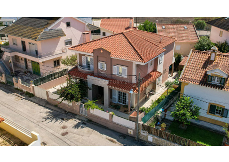 Dom na sprzedaż - Charneca De Caparica E Sobreda, Portugalia, 284 m², 534 056 USD (2 189 631 PLN), NET-96122604