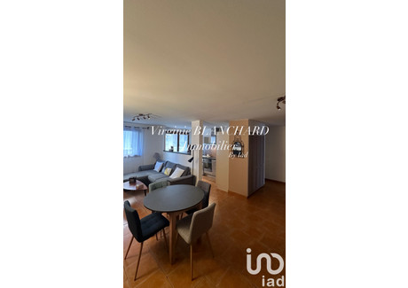 Mieszkanie na sprzedaż - Marseille, Francja, 73 m², 241 704 USD (1 010 325 PLN), NET-99646017