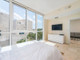Mieszkanie do wynajęcia - 50 S Pointe Drive # Miami Beach, Usa, 68,93 m², 11 000 USD (43 340 PLN), NET-88379105