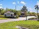 Dom na sprzedaż - 11803 ROYAL TEE CIRCLE Cape Coral, Usa, 241,18 m², 949 900 USD (3 866 093 PLN), NET-102775324