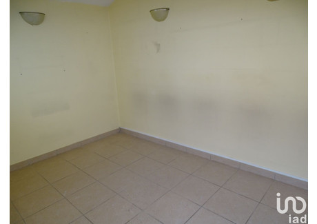 Biuro do wynajęcia - La Flèche, Francja, 10 m², 264 USD (1079 PLN), NET-98836120