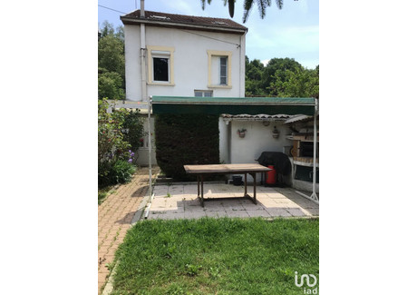 Dom na sprzedaż - Saint-Clair-De-La-Tour, Francja, 153 m², 181 713 USD (745 022 PLN), NET-100381312