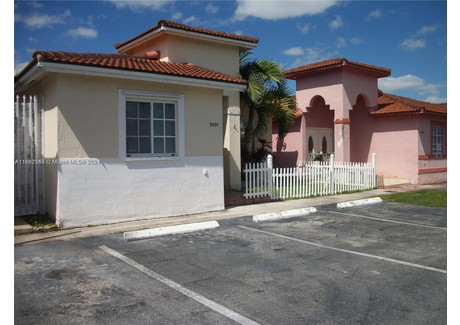 Dom do wynajęcia - 9307 NW Hialeah Gardens, Usa, 109,63 m², 2900 USD (11 629 PLN), NET-100761990