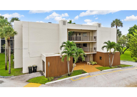 Mieszkanie do wynajęcia - 8015 SW 107th Ave Miami, Usa, 89,65 m², 2500 USD (10 075 PLN), NET-98464230